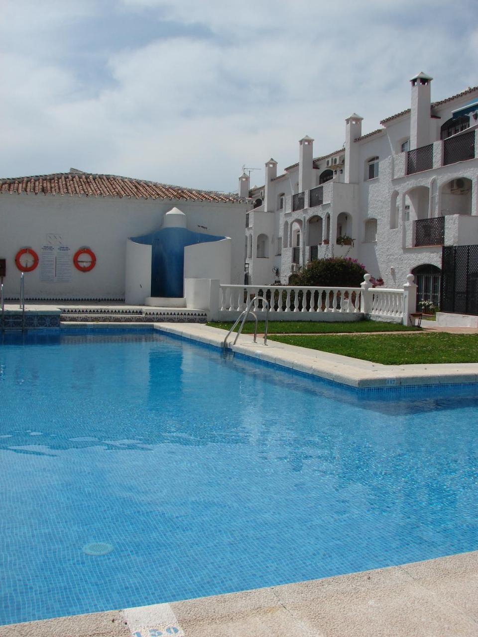 Verano Azul 12 Menyber Nerja Extérieur photo